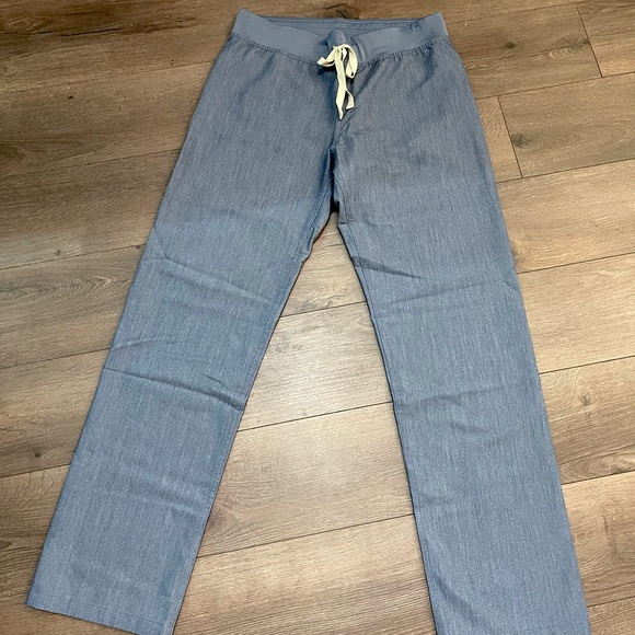 Figs Scrubs Heather Denim Livingston - Picture 1 of 2